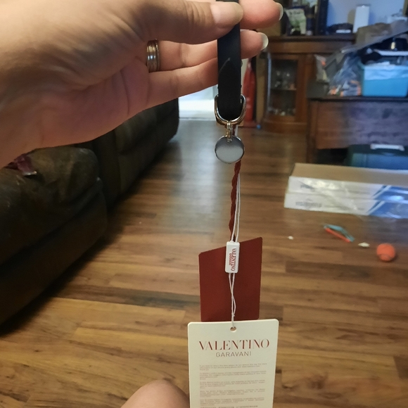 Valentino Pet Collar - Picture 6 of 8